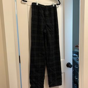 Brandy Melville Black Watch heavy flannel pants…one size, good condition.